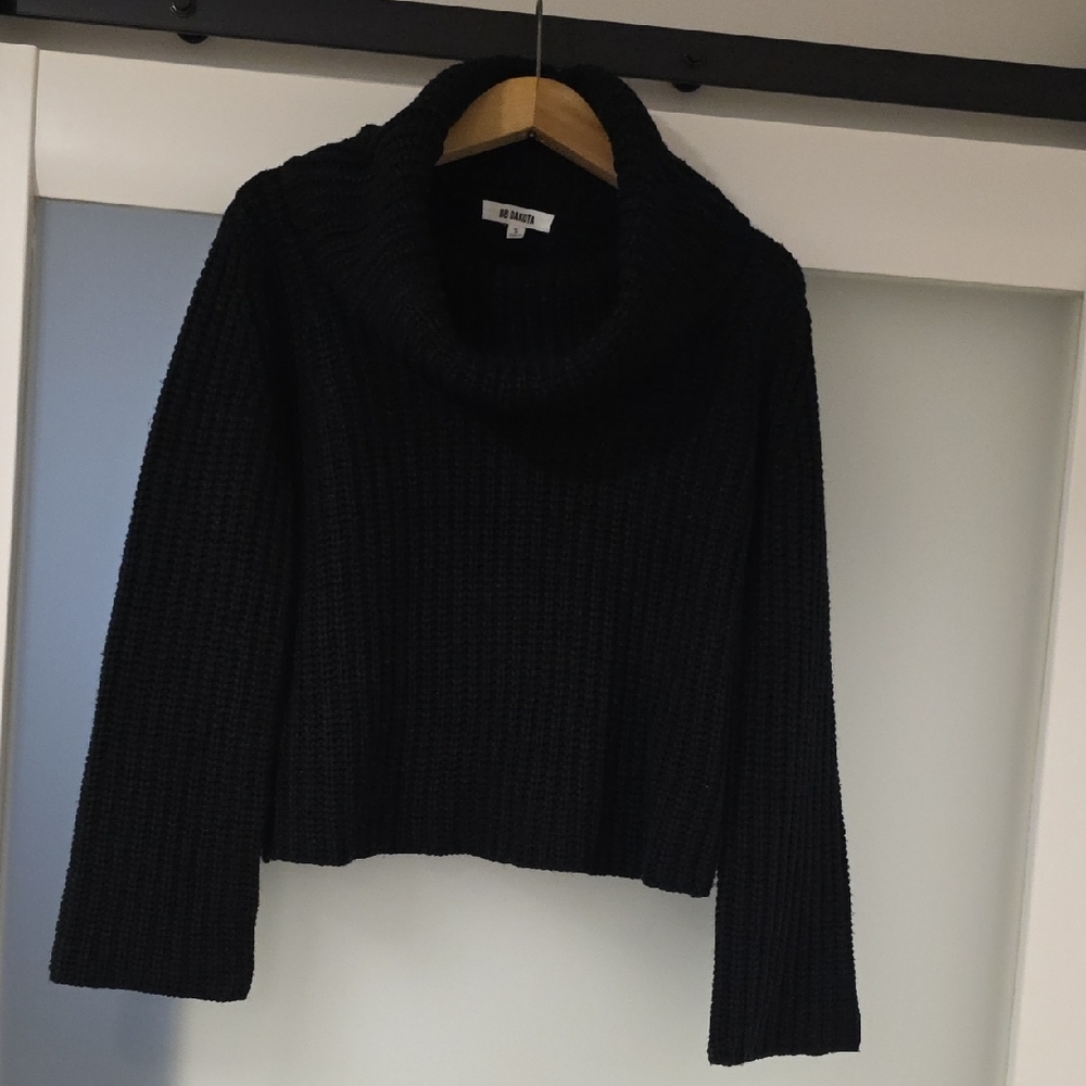 BB DAKOTA Black Cowl Neck Knit Sweater!